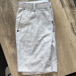 G/FORE White & Light Gray Skull Camo Men's Golf Shorts